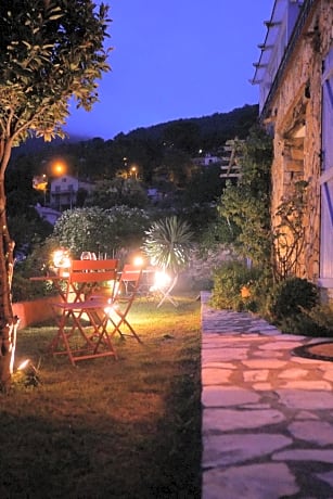 Double Room with Garden View - Lilas