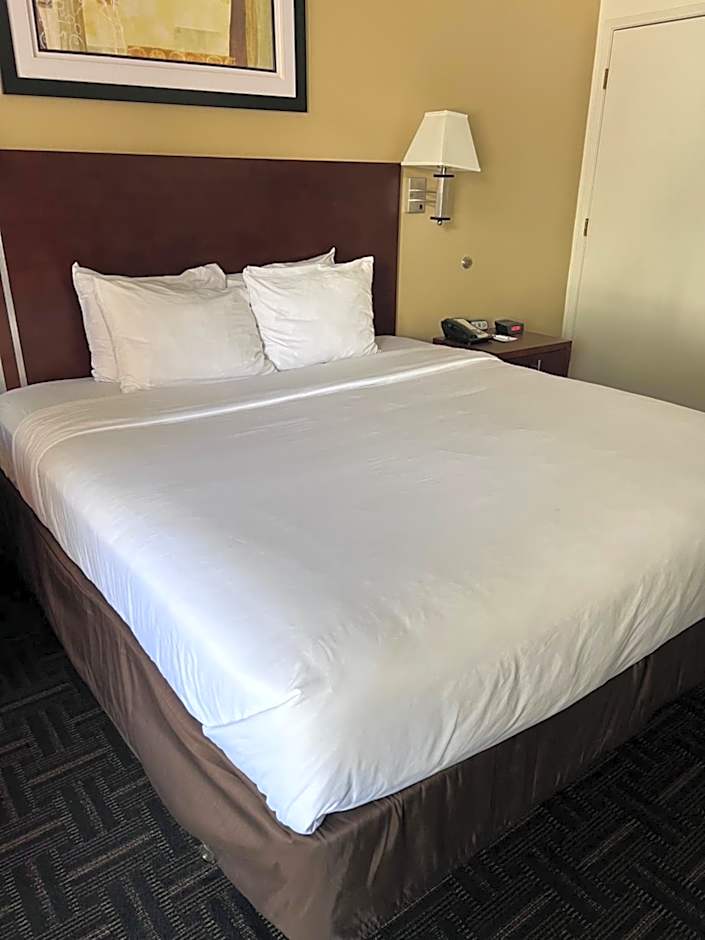 Quality Inn Fresno Near University