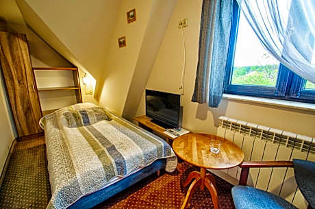 Single Room with Bathroom