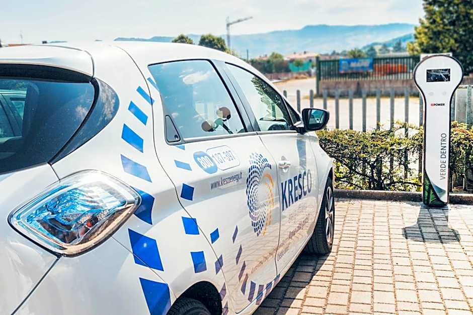 Sport Village Hotel & Spa