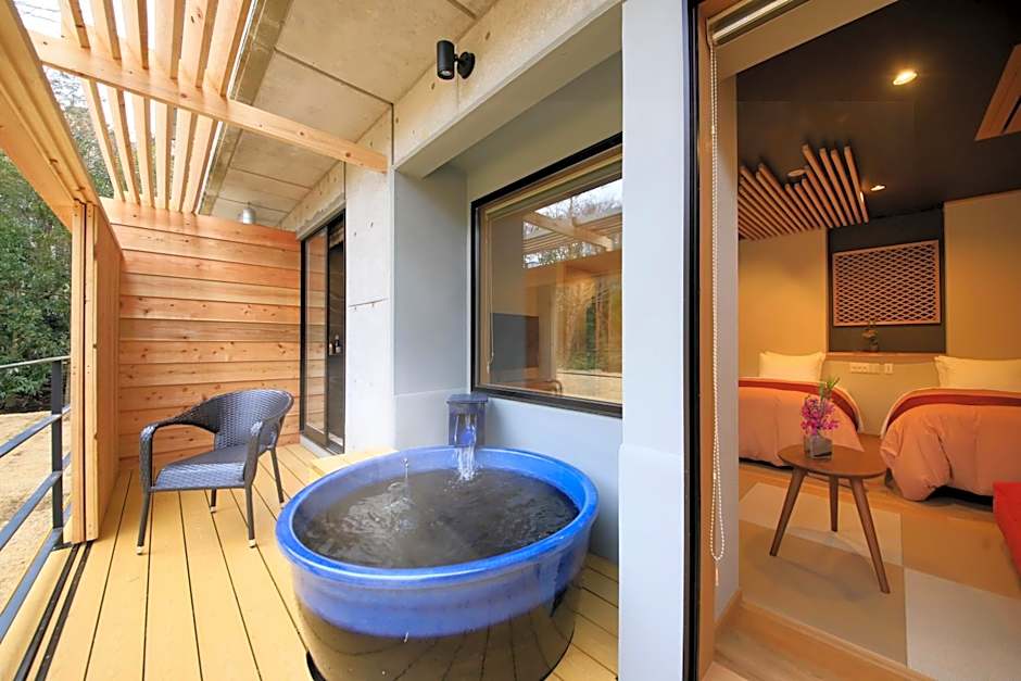 Hakone Fuga - Adult Only