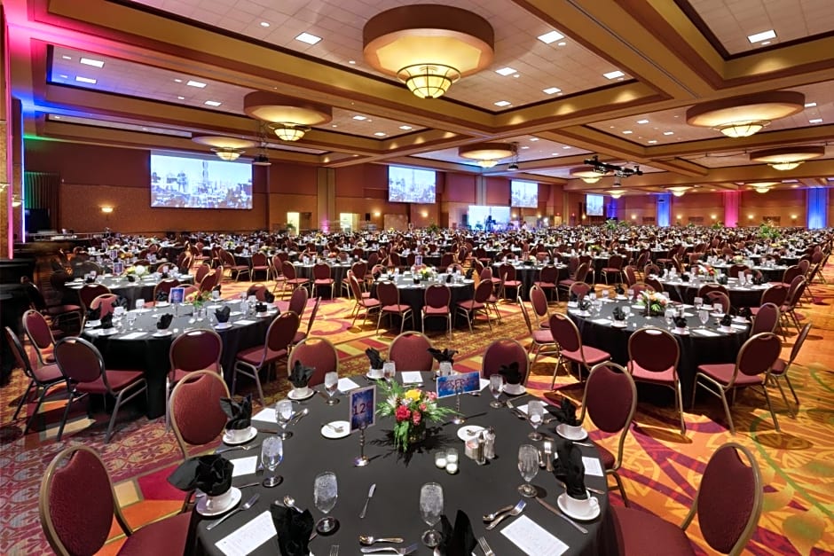 Embassy Suites Omaha- La Vista/ Hotel & Conference Center