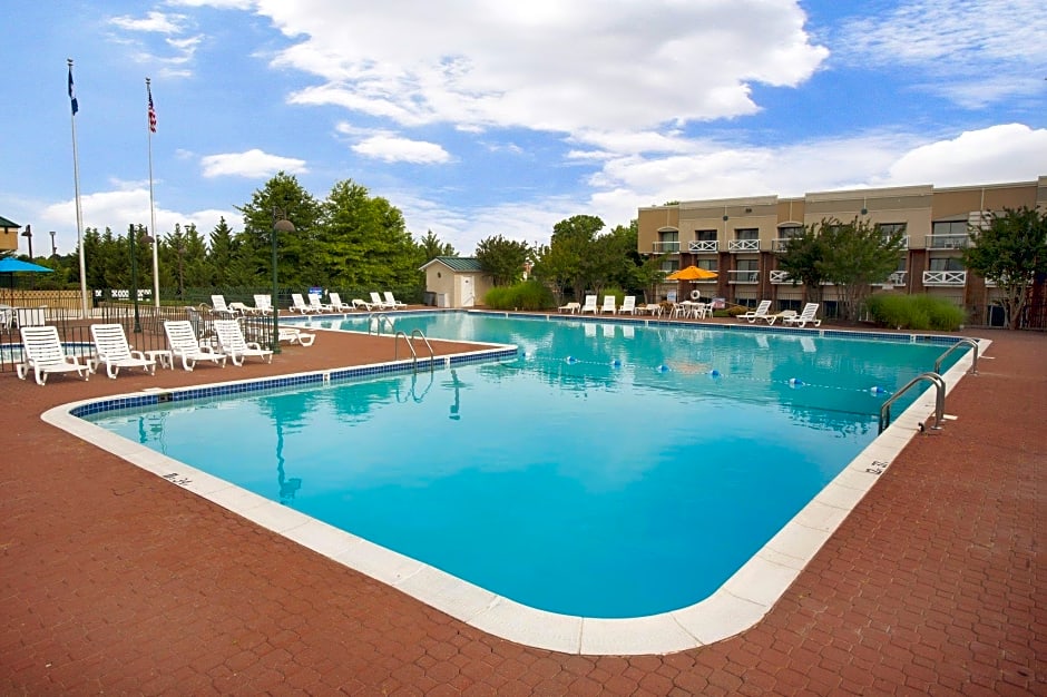 Clarion Hotel & Suites Convention Center Fredericksburg