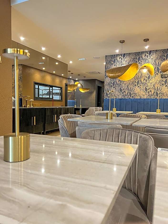 Dom João Glamour Hotel