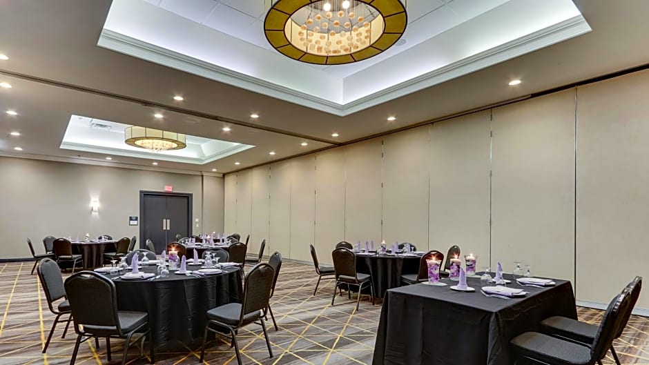 Holiday Inn Staunton Conference Center By IHG