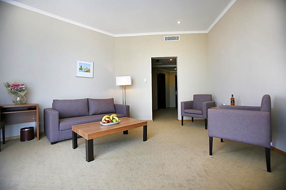 Tskaltubo Plaza Hotel