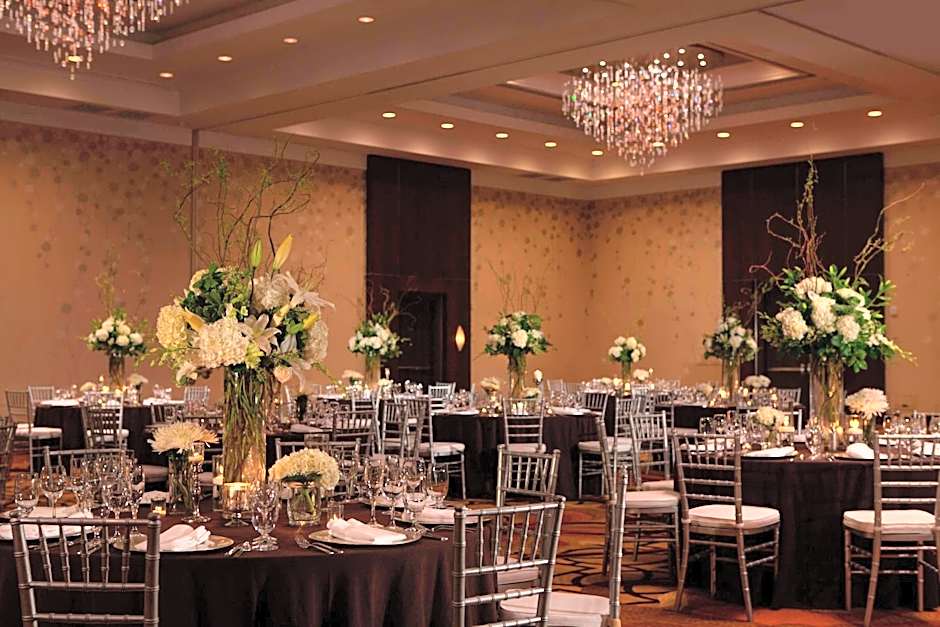 Renaissance by Marriott Baton Rouge Hotel