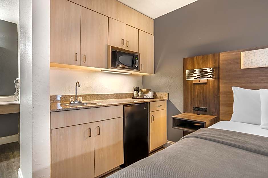 Key West Inn - Fairhope