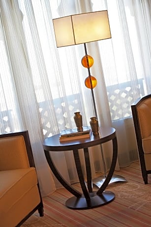 Room, 1 King Bed, Mountain View