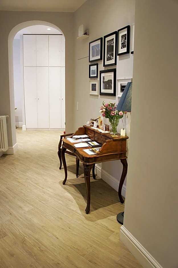 Roman Suite Guest House