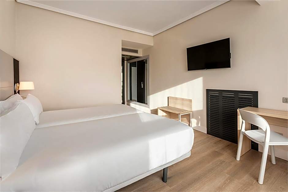 B&B HOTEL Vitoria General Álava