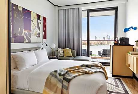 Queen Room with Balcony