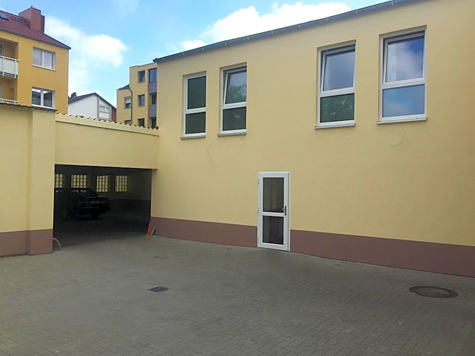 Hotel & Apartment Am Theaterplatz