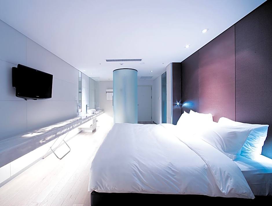 Foto 1 daripada 13 — Deluxe 1 King Bed
