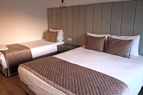 Triple Room with Pool View
