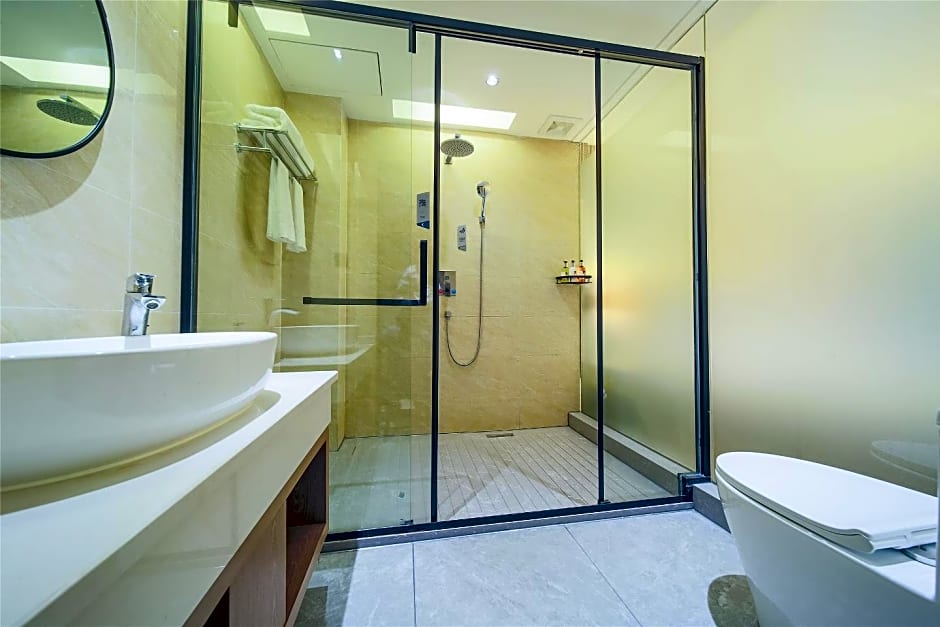 Borrman Hotel Heyuan Wanlvhu Railway Station