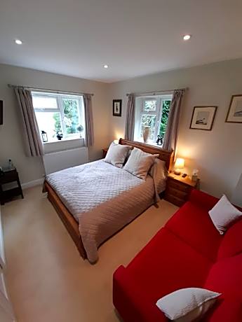 King-Ensuite-Garden View