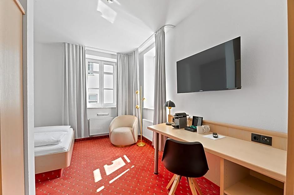 Steiners Hotel Airport-Messe in Birkach