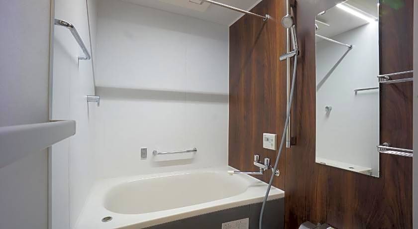 WIRES HOTEL James zaka