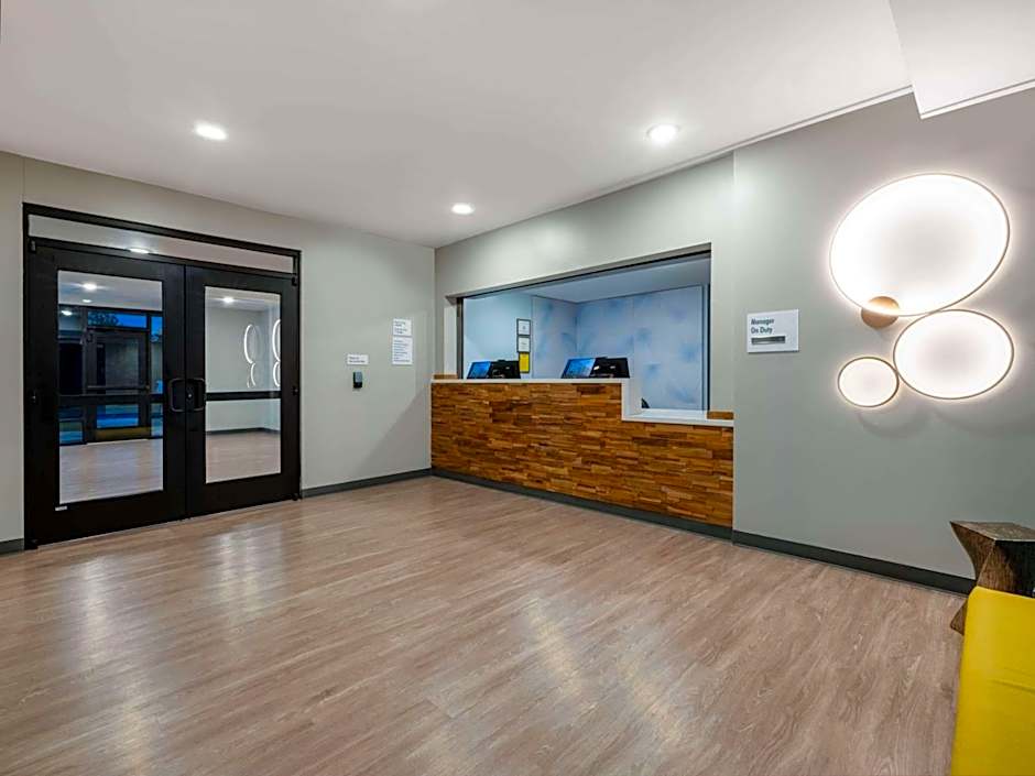 ECHO Suites Extended Stay by Wyndham Spartanburg