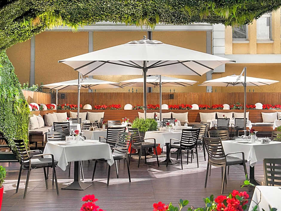 Crystal Palace Boutique Hotel