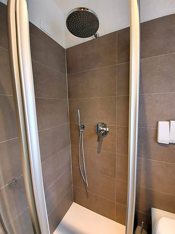 Garni Eden Bed and breakfast