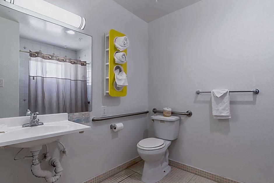 Motel 6-Barstow, CA - Route 66