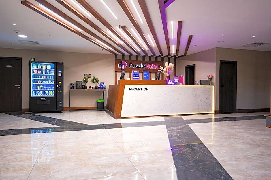 Puzzle Hotel Airport Frankfurt