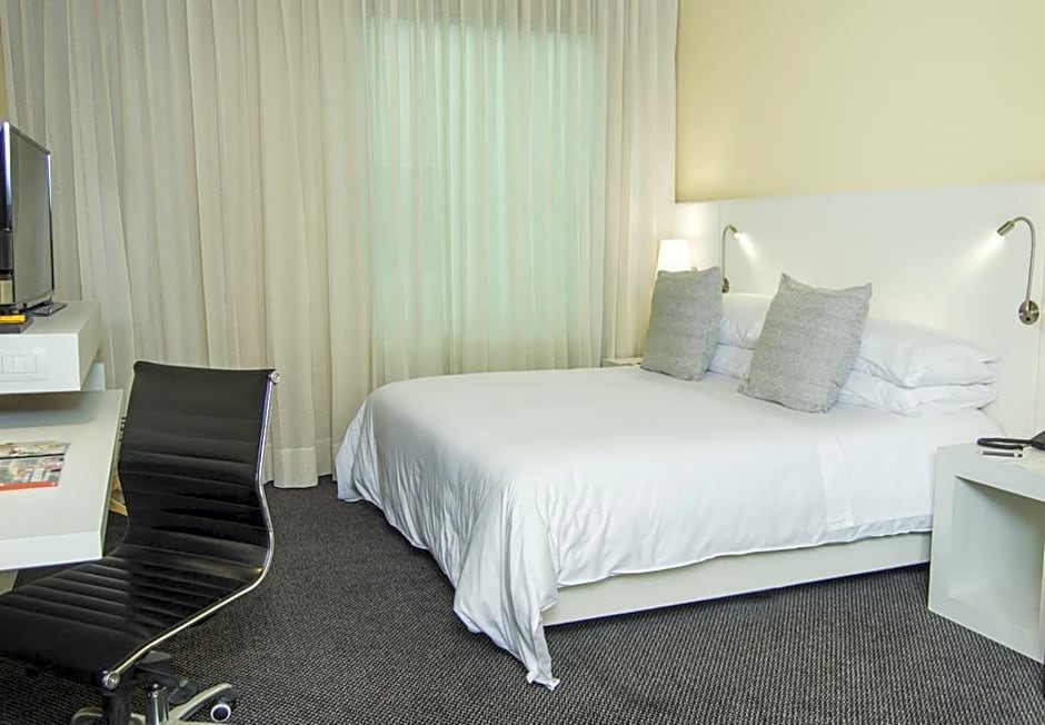Photo 1 of 1 of Junior 1 King Bed Suite