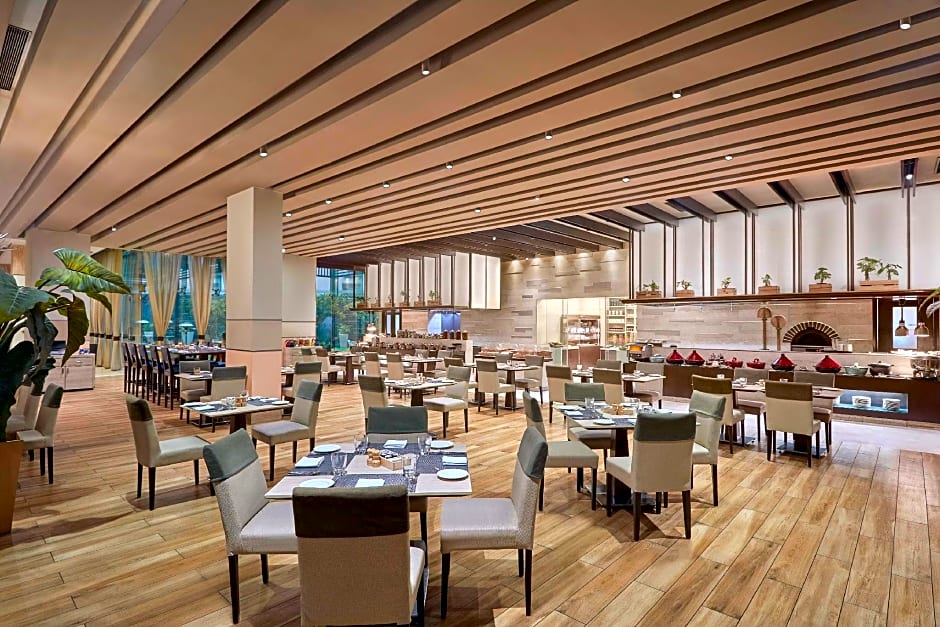 DoubleTree by Hilton Gurugram Baani Square