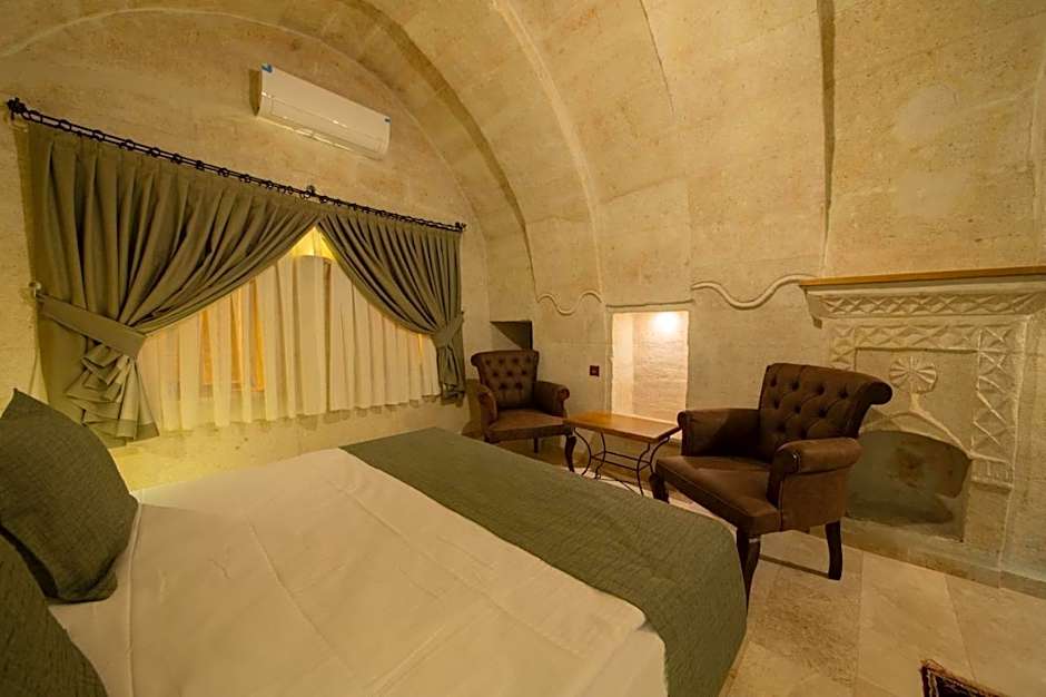 Ares Cave Suites