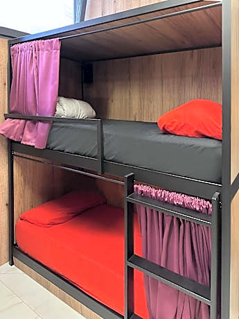 8-Bed Mixed Dormitory Room