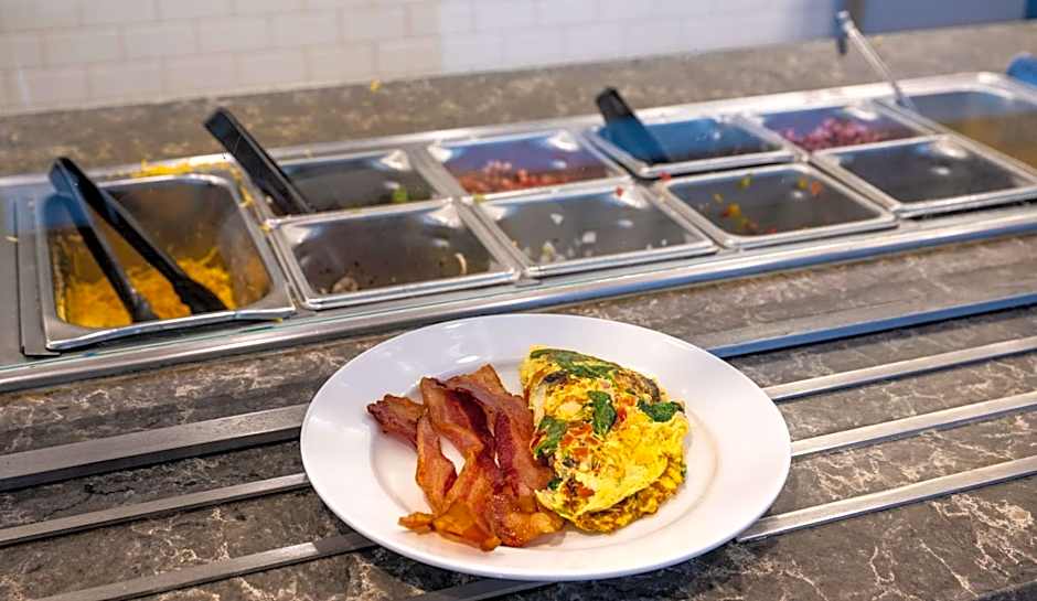 Embassy Suites by Hilton Bloomington / Minneapolis