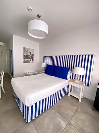 Double Room with Pool View