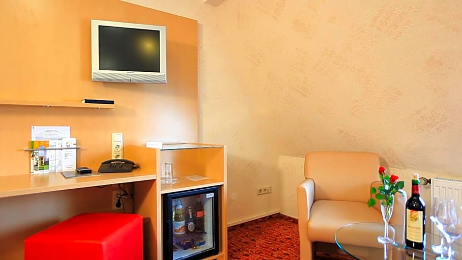 Adesso Hotel Kassel -pay at property on arrival- Ihr Automatenhotel in Kassel