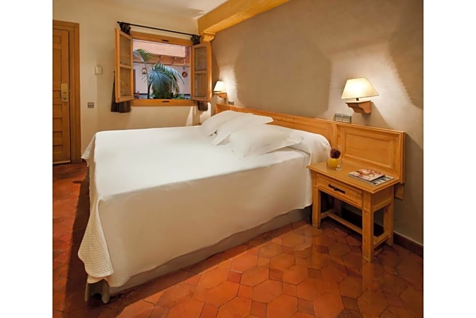Photo 1 of 2 of Economy 1 Double Bed or 2 Beds