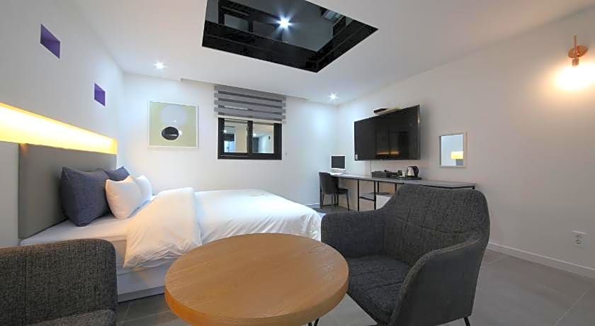Two Nights Business Hotel
