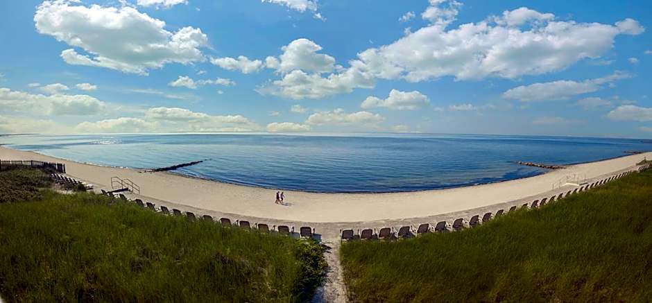 Ocean Mist Beach Hotel & Suites