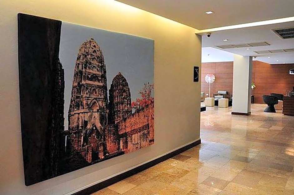 S33 Compact Sukhumvit Hotel