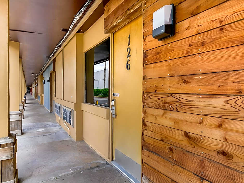 OYO Hotel Houston, TX near Medical Center NRG Stadium