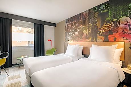 Comfort Room 1 Twin Bed