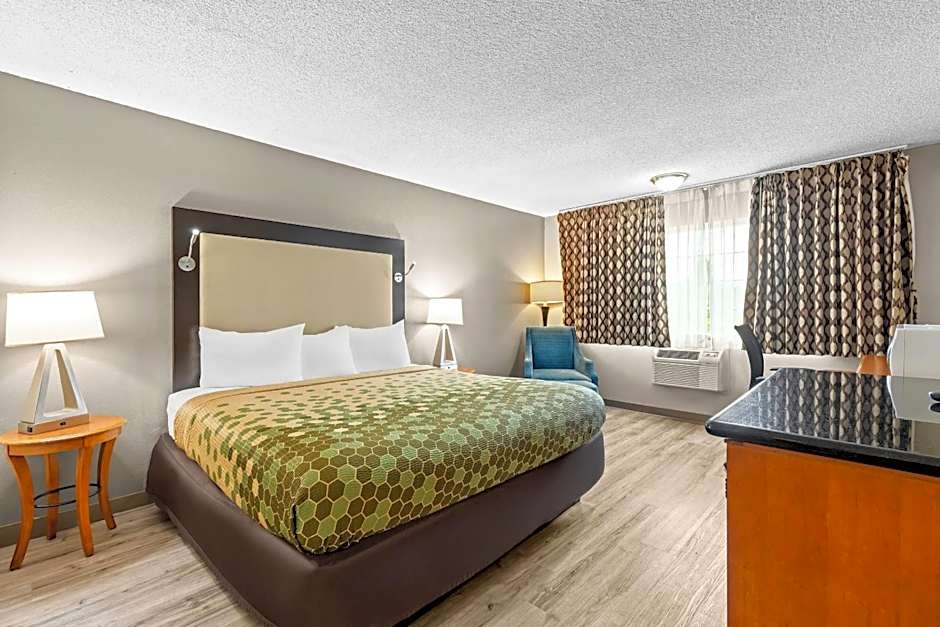 Rodeway Inn & Suites Portland West - Beaverton