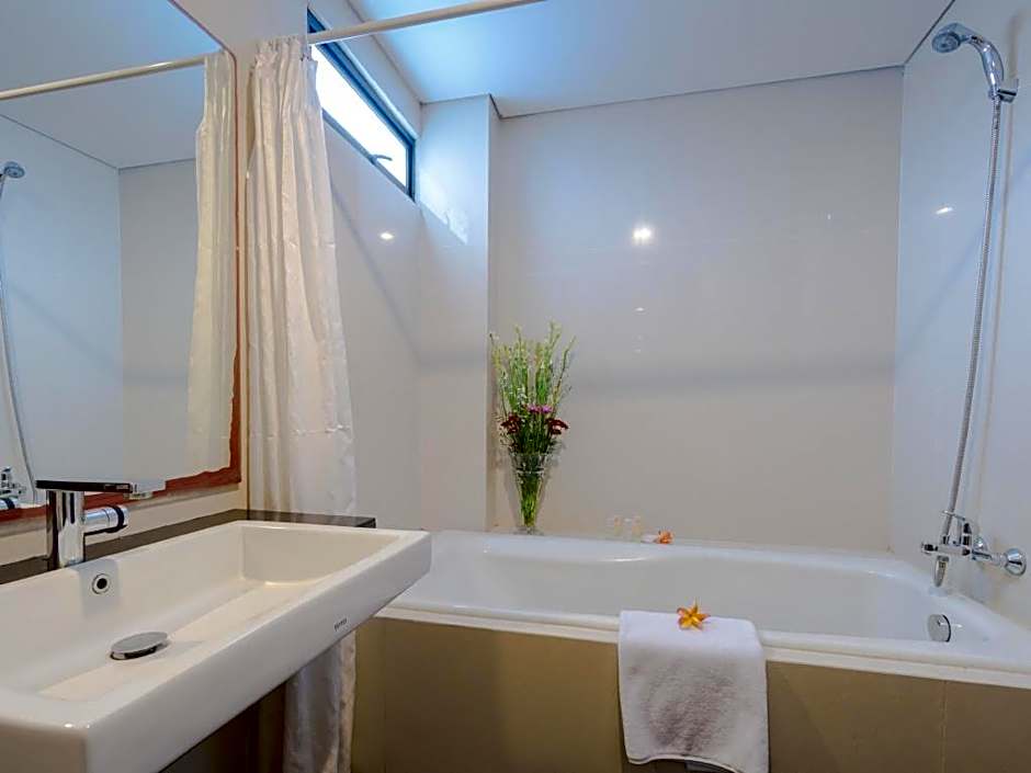 Sans Vibes Hotel Seminyak