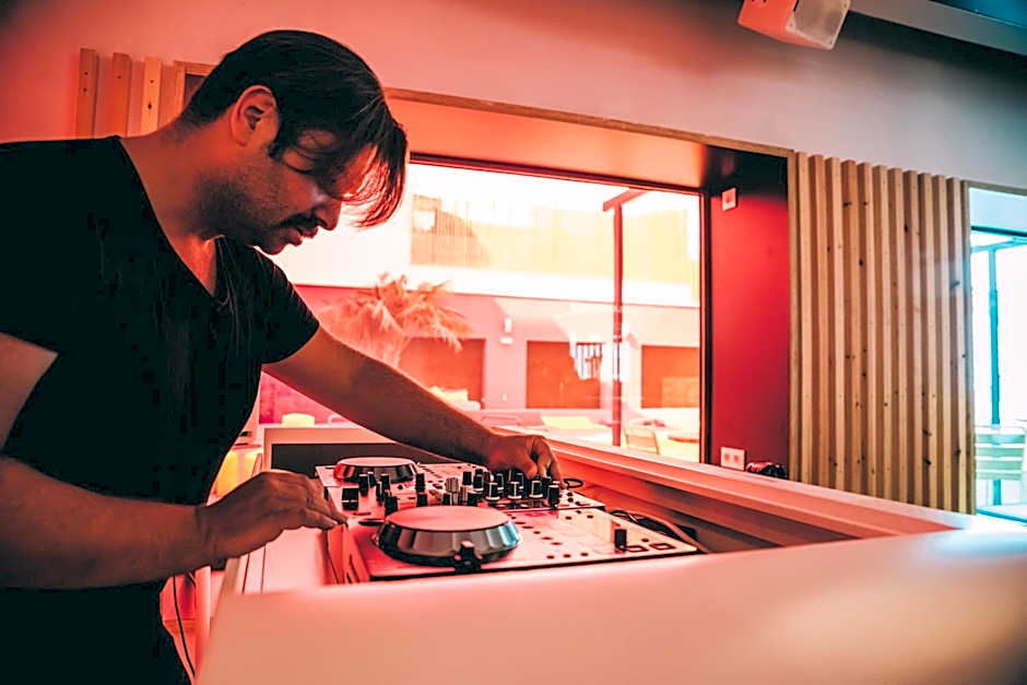 AMISTAT Island Hostel Ibiza - ALBERGUE JUVENIL