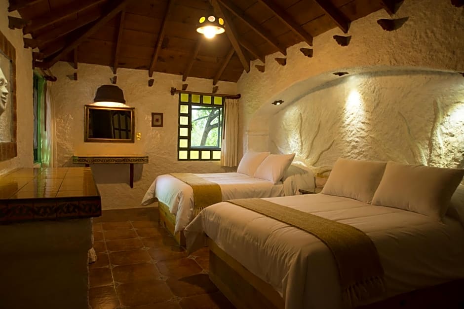 Hotel Bosques del Sol Suites