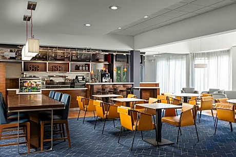 Courtyard by Marriott Dallas-Fort Worth/Bedford