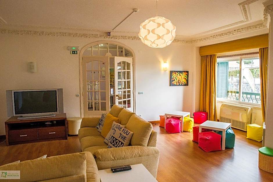 Help Yourself Hostels - Carcavelos Coast