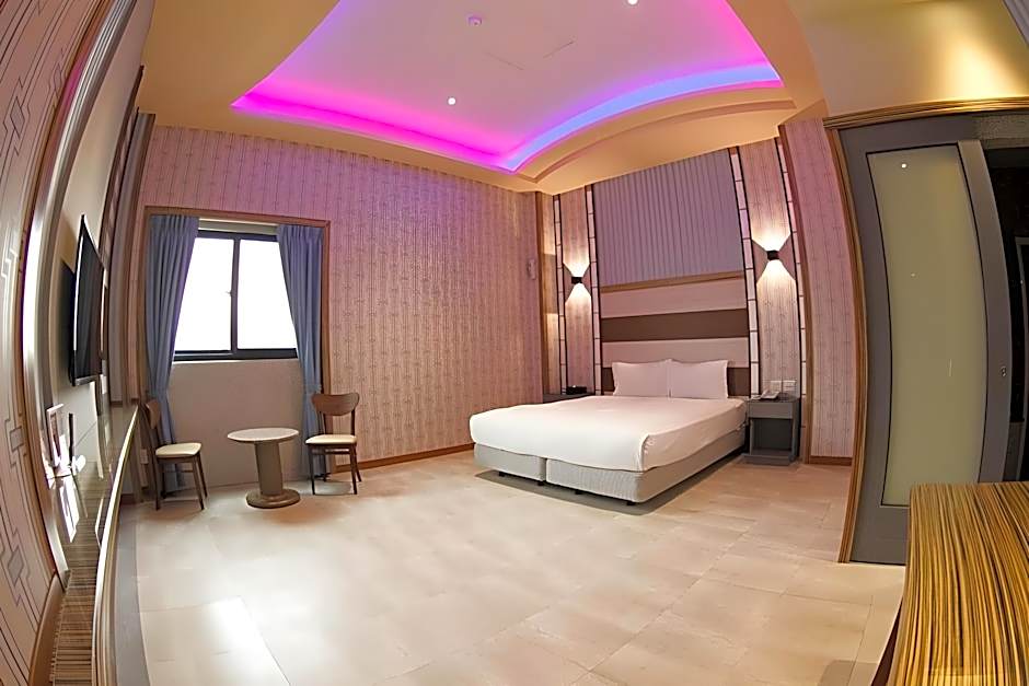 Wei Feng Motel Pingtung Branch