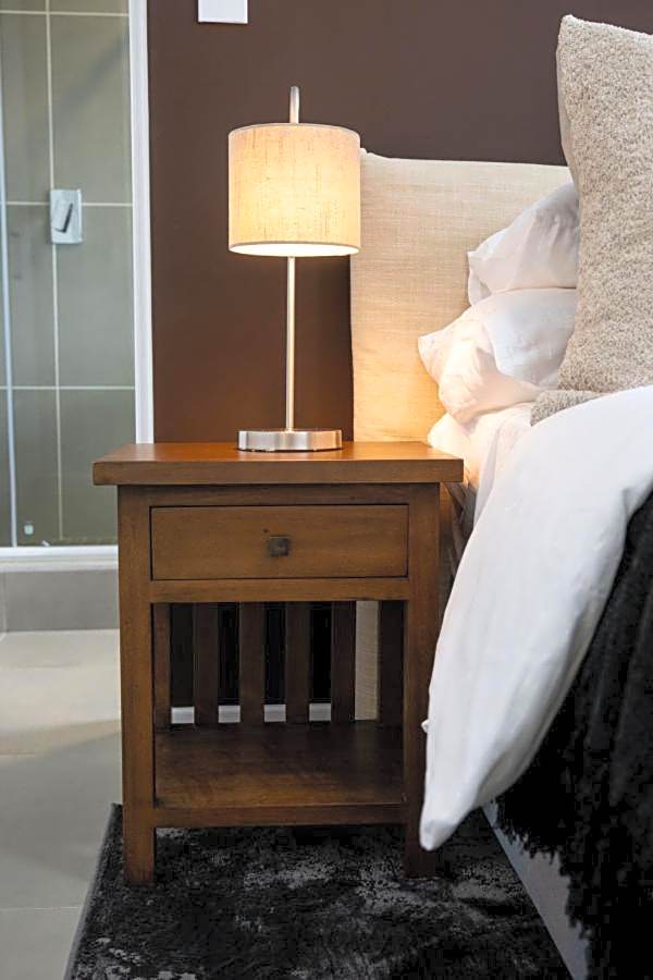 Upmarket Stunner in Ballito 360 with Inverter