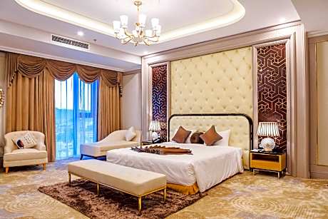 Presidential Suite with One King and Two Single Beds